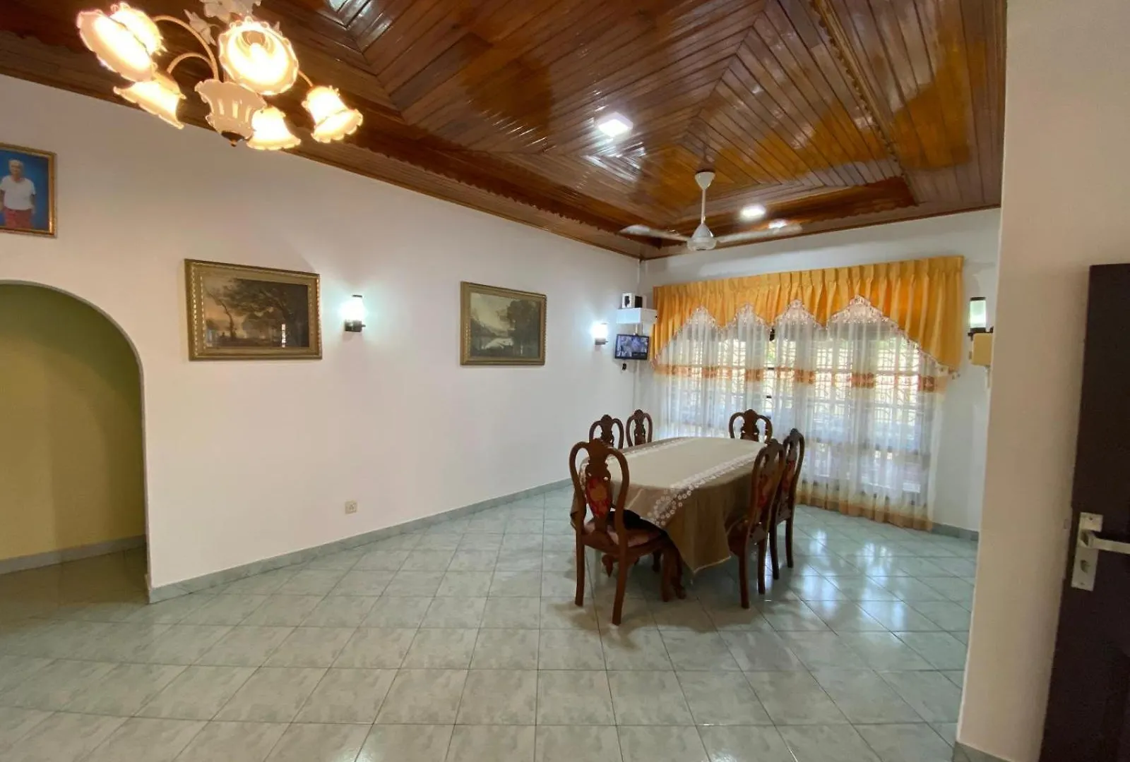 Villa Mystical Rose Negombo Sri Lanka